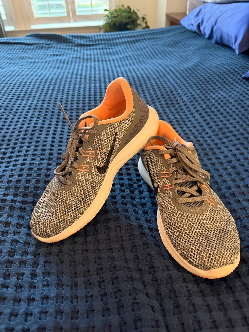 Women's  Grey and Orange Lightweight Running Shoes
